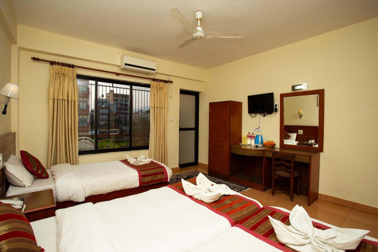 Hotel Orchid Pokhara Bagian luar foto